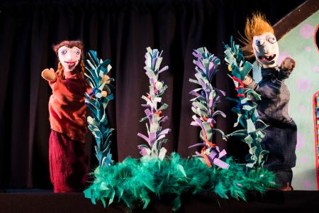 Teatro de Títeres. Juanito Ventolera: "La iniciación del mago Flin".