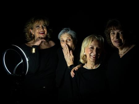 Mentir es fácil. Teatro para adultos