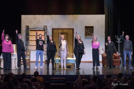 Teatro Adultos. Cuadro Artístico Mirandés:” Se vende”.